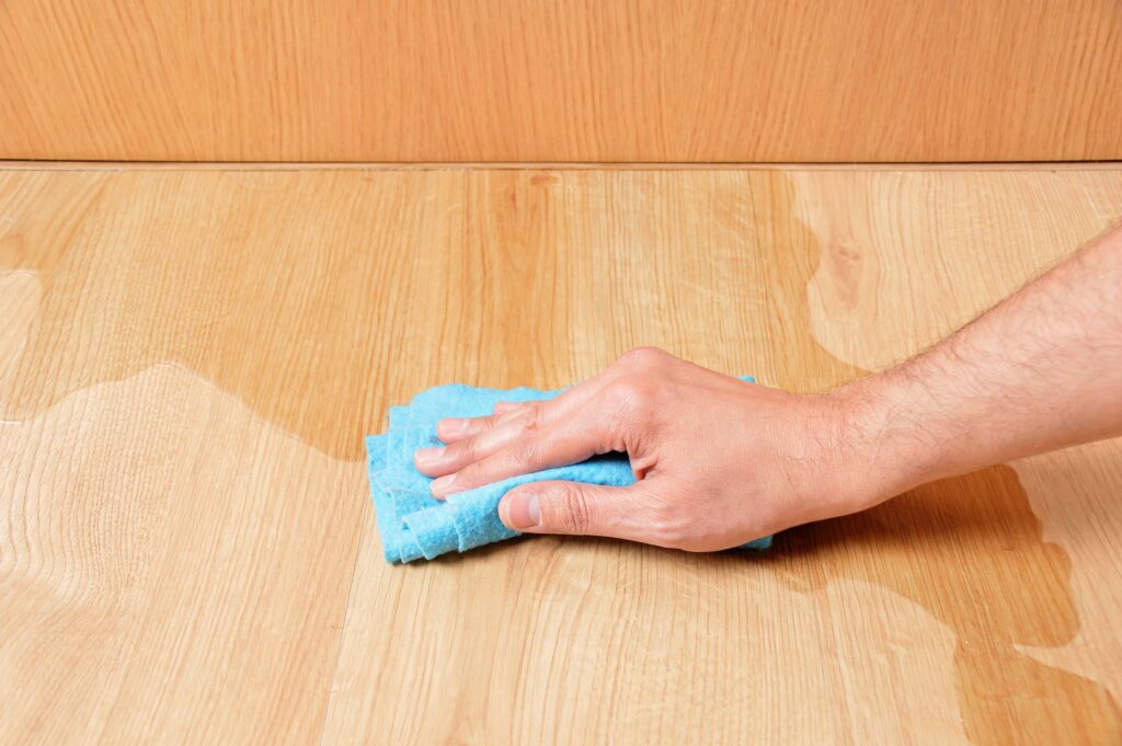 clean laminate flooring